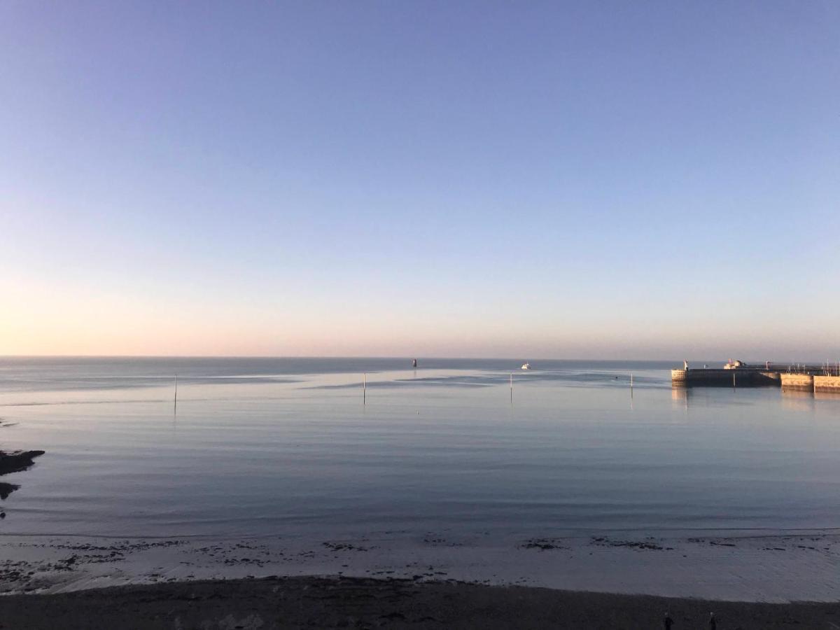 Front De Mer Vue Exceptionnelle Granville Esterno foto